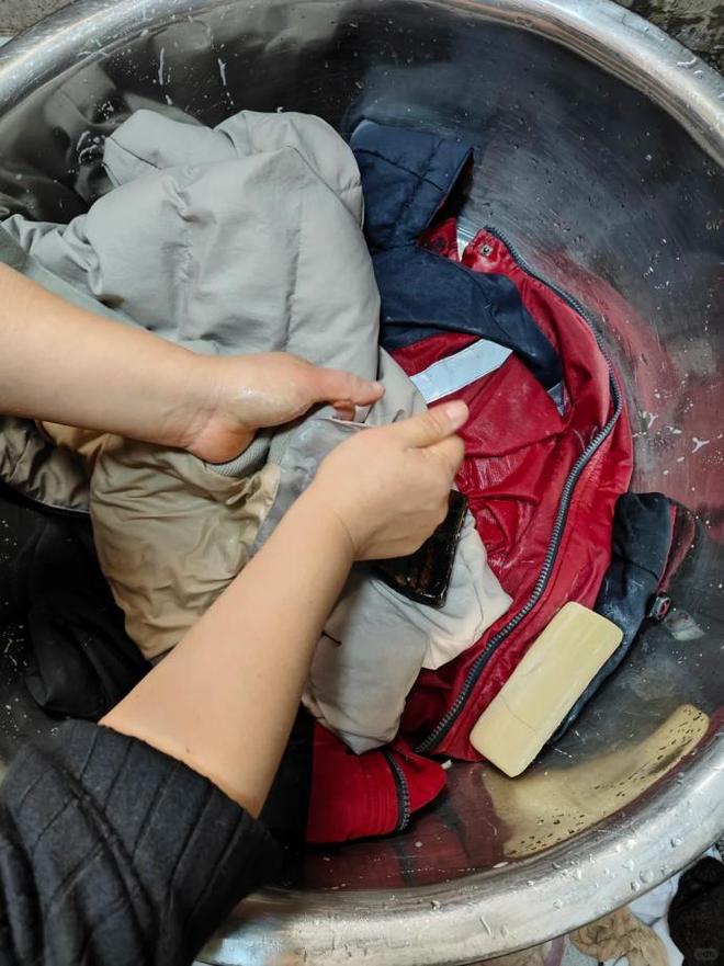 衣凝珠换回了洗衣粉来聊聊我的感受！AG真人旗舰厅登录消费降级后我从洗(图1)